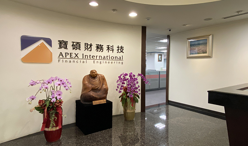 舒適明亮寶碩科技大廳