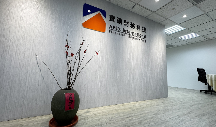舒適明亮寶碩科技大廳